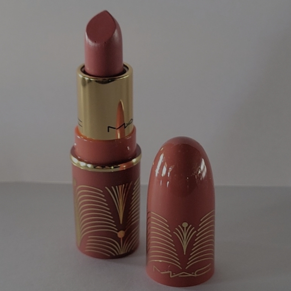 ❇️🧚‍♀️PAR-TEA TIME MAC L.E. Holiday 2024 Mini Lipstick NWOBOX